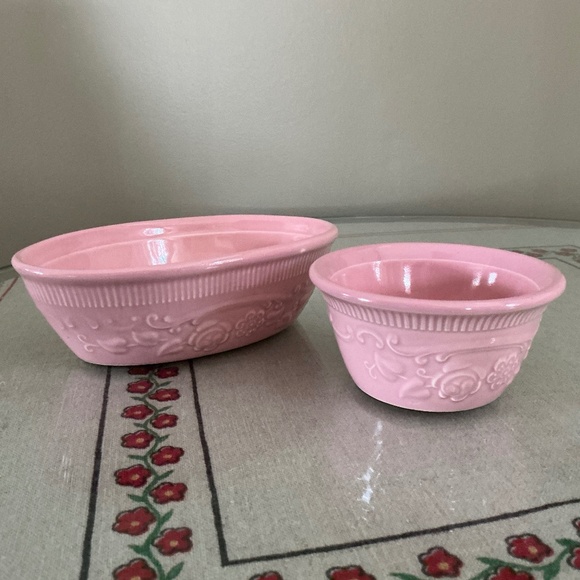 Taylor Smith Taylor Other - Vintage Taylor Smith Taylor TST Genuine Oven Serve Ware Pink Bowls USA Set of 2